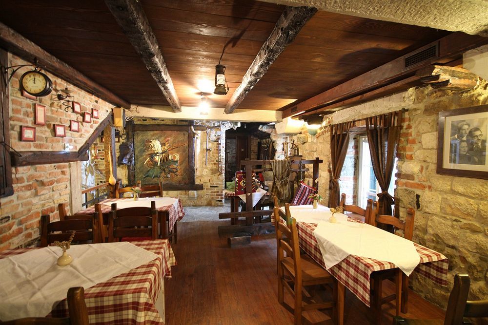 XIV Century Rooms Kaštela Exterior foto
